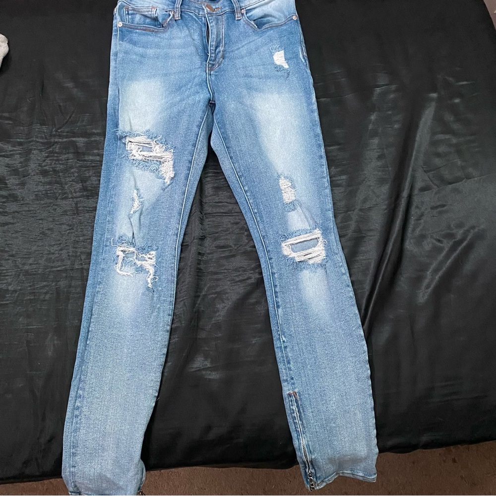 Denim ripped jeans
